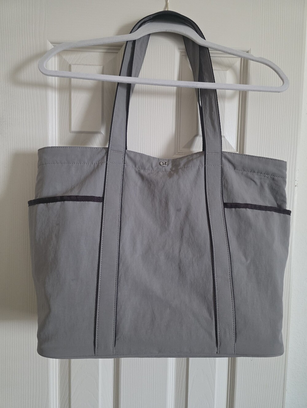 Lululemon Tote Bag in Taupe 20L